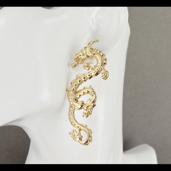 Dragon stud Earrings - Picture 7 of 7